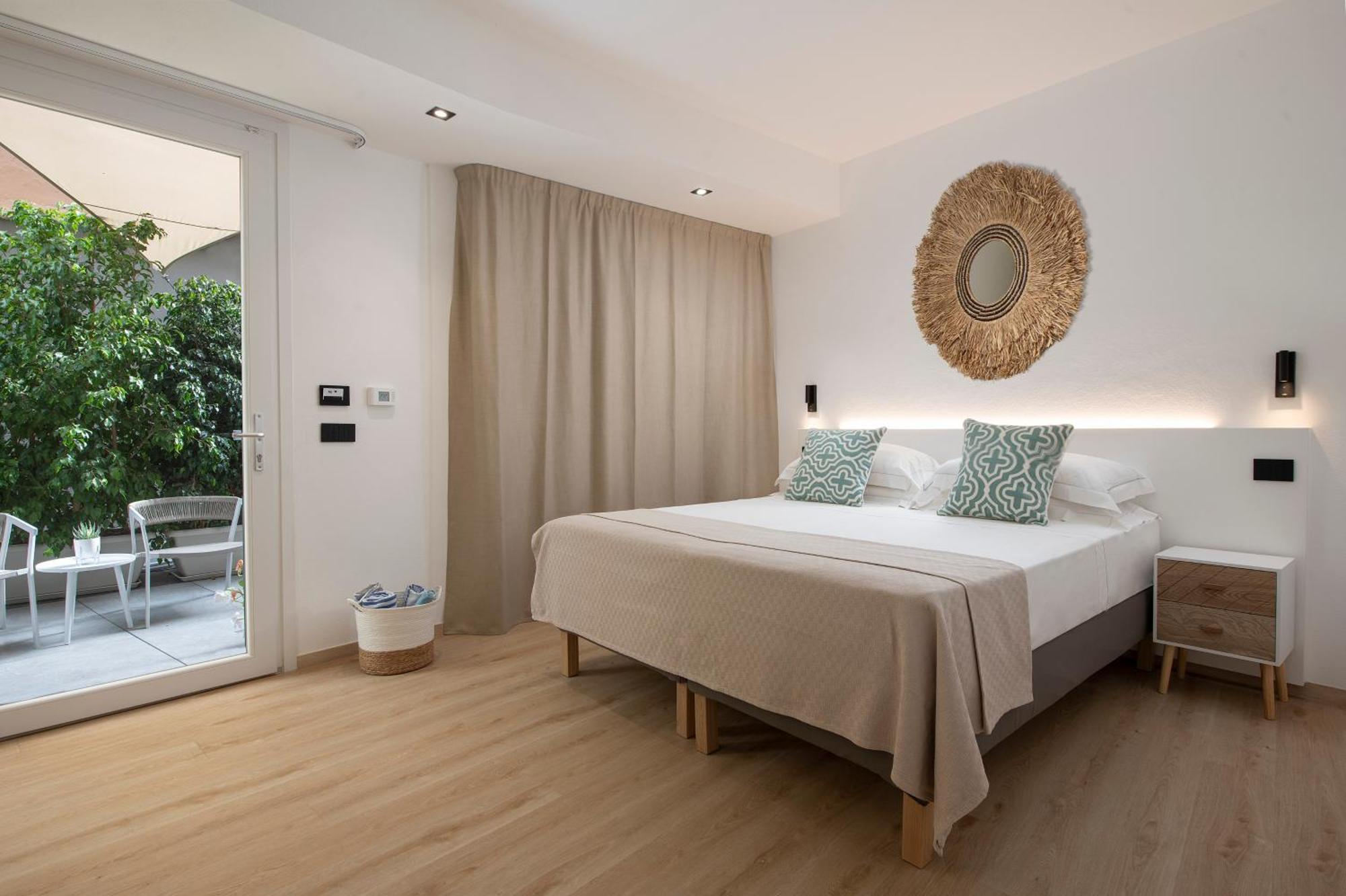 Mem Lodge And Suite Пула Экстерьер фото